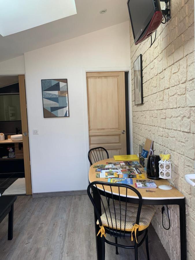 La Basse Monniere Bed & Breakfast Sevremont Bagian luar foto